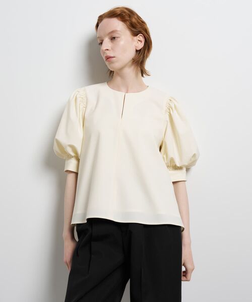 LANVIN en Bleu（ランバンオンブルー）の「ポリエステルツイルギャザースリー ブブラウス（シャツ/ブラウス・レディース・ブラック/オフホワイト/ネイビー・38）」の18枚目の写真