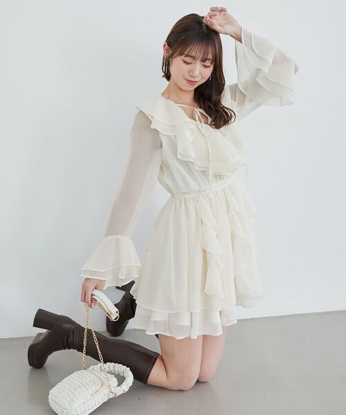 MAJESTIC LEGON(マジェスティックレゴン)の「エアリーラッフルフリルミニワンピース(ワンピース・レディース・ブラック/アイボリー/ホワイト系その他2・MEDIUM)」の8枚目の写真