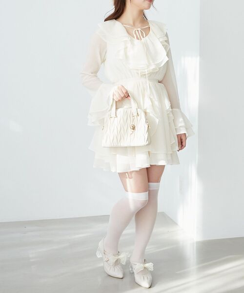 MAJESTIC LEGON(マジェスティックレゴン)の「エアリーラッフルフリルミニワンピース(ワンピース・レディース・ブラック/アイボリー/ホワイト系その他2・MEDIUM)」の12枚目の写真