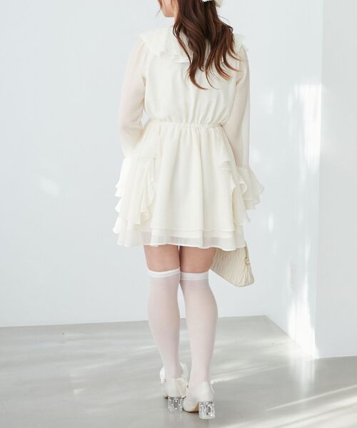 MAJESTIC LEGON(マジェスティックレゴン)の「エアリーラッフルフリルミニワンピース(ワンピース・レディース・ブラック/アイボリー/ホワイト系その他2・MEDIUM)」の13枚目の写真