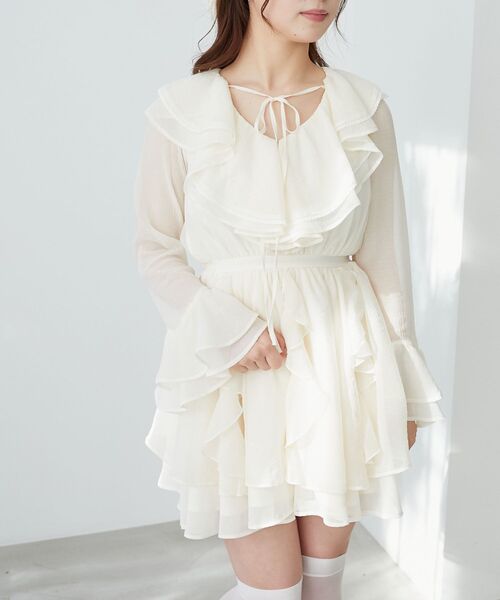 MAJESTIC LEGON(マジェスティックレゴン)の「エアリーラッフルフリルミニワンピース(ワンピース・レディース・ブラック/アイボリー/ホワイト系その他2・MEDIUM)」の14枚目の写真