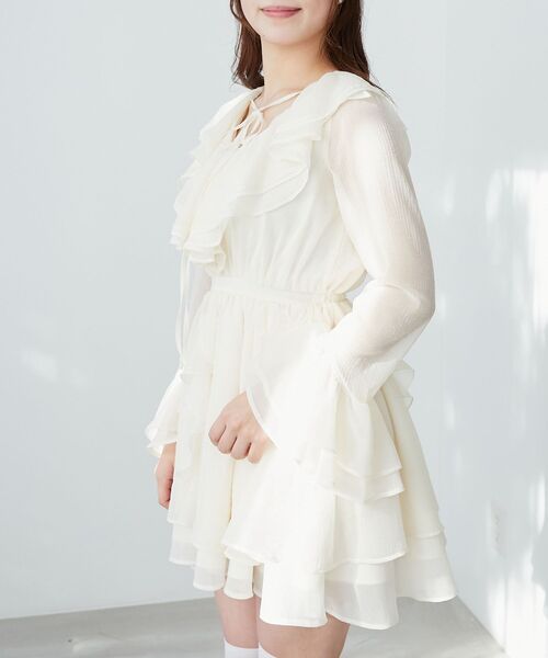 MAJESTIC LEGON(マジェスティックレゴン)の「エアリーラッフルフリルミニワンピース(ワンピース・レディース・ブラック/アイボリー/ホワイト系その他2・MEDIUM)」の15枚目の写真