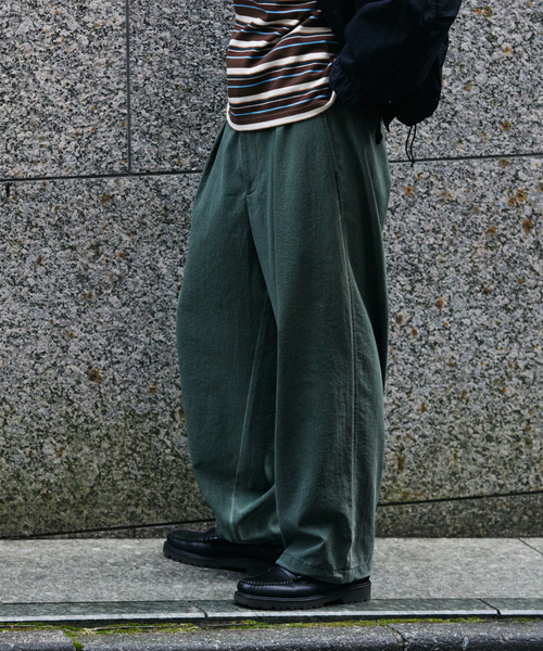 JOURNAL STANDARD(ジャーナルスタンダード)の「リランチェ ピグメント オーバー パンツ(スラックス・メンズ・ブラック/カーキ/グレー/ブラウン・SMALL/MEDIUM/LARGE)」の16枚目の写真