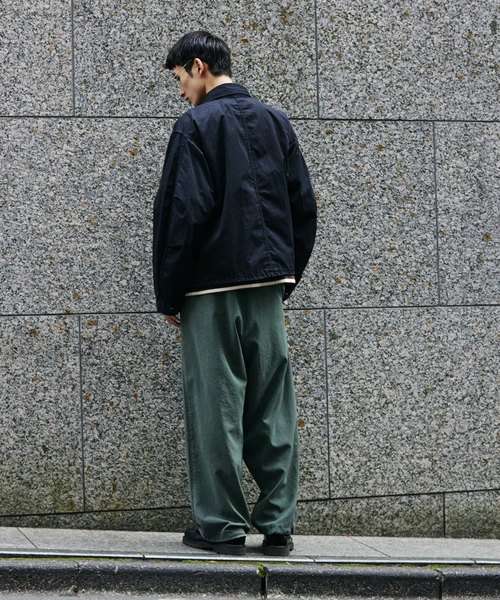 JOURNAL STANDARD(ジャーナルスタンダード)の「リランチェ ピグメント オーバー パンツ(スラックス・メンズ・ブラック/カーキ/グレー/ブラウン・SMALL/MEDIUM/LARGE)」の21枚目の写真