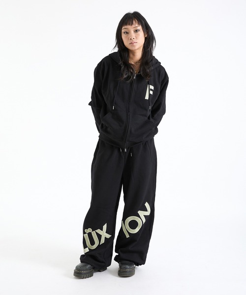 FTW（エフティダブリュー）の「VELOUR PATCH ZIP HOODIE（パーカー・レディース・ブラック/グレー・SMALL/MEDIUM/LARGE）」の13枚目の写真