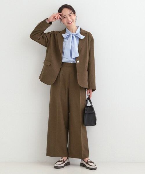 SHOO・LA・RUE（シューラルー）の「【洗濯機可/セットアップ可/SS-LL/UV】脚のラインをきれいに見せる ワイドパンツ（その他パンツ・レディース・ネイビー/ブラウン系その他/ライトベージュ・01/02/03/04/10）」の6枚目の写真