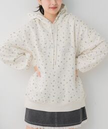 ems excite（エムズエキサイト）の「ビジューロゴBIGフーディー（パーカー）」