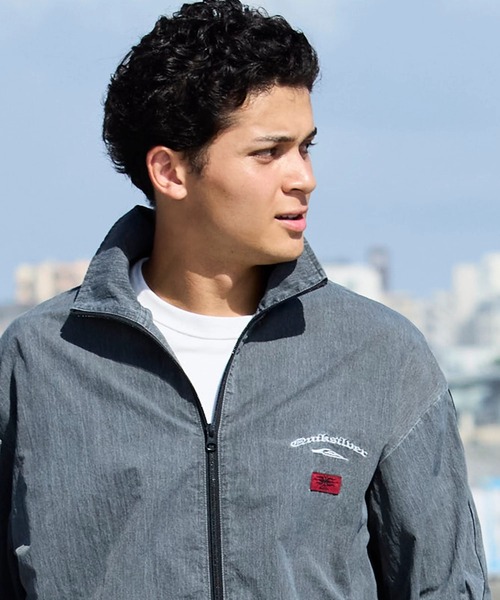 Quiksilver（クイックシルバー）の「QUIKSILVER メンズ/ユニセックス SURF SK8 JACKET フルジップジャケット ルーズフィット<MERCURY COLLECTION> 【2026年春夏モデル】/クイックシルバーナイロンブルゾン（ブルゾン・メンズ・ブラック/インディゴブルー・LARGE/MEDIUM/X-LARGE）」の9枚目の写真