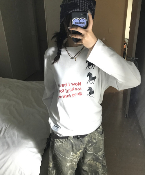SEW-B(ソービー)の「オーバーサイズLOOK長袖Tシャツ(Tシャツ/カットソー・レディース・その他・FREE)」の4枚目の写真