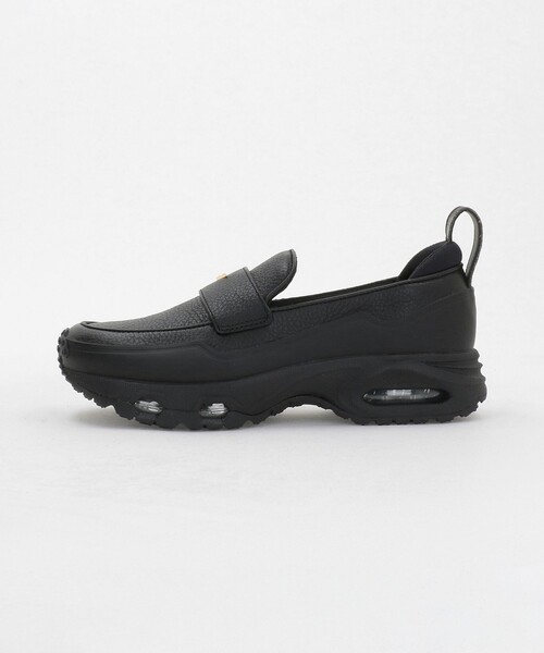 NIKE(ナイキ)の「<NIKE> AIRMAX PHENOMENA(スニーカー・レディース・ブラック・24.5cm/22.5cm/25cm/23cm/23.5cm/24cm)」の1枚目の写真