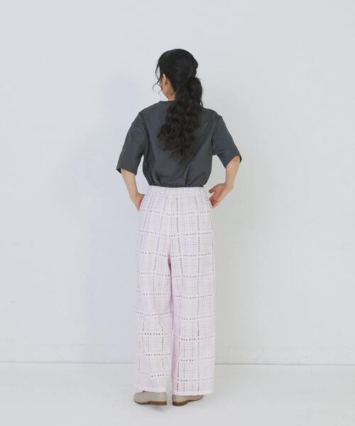 conges payes ADIEU TRISTESSE（コンジェ ペイエ アデュートリステス）の「チェックエンブロイダリーパンツ（その他パンツ・レディース・ブラック/ピンク・38）」の9枚目の写真