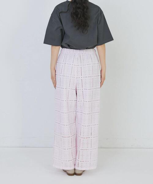 conges payes ADIEU TRISTESSE（コンジェ ペイエ アデュートリステス）の「チェックエンブロイダリーパンツ（その他パンツ・レディース・ブラック/ピンク・38）」の14枚目の写真