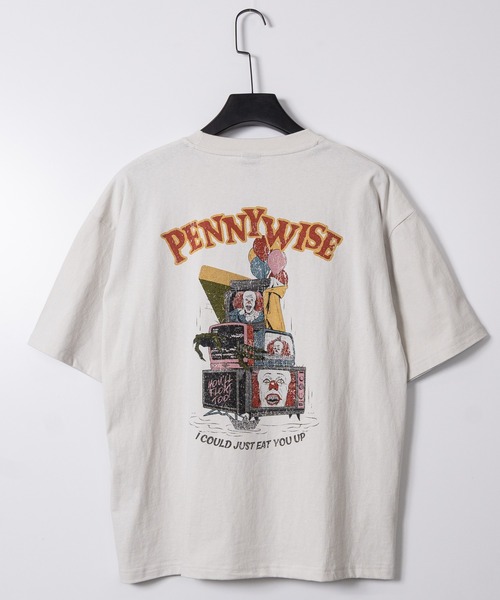 JOHN'S CLOSET(ジョンズクローゼット)の「【15】〔IT/イット〕 ペニーワイズ アソートプリント ユーズドライク半袖Tシャツ(Tシャツ/カットソー・メンズ・ホワイト系2/ホワイト系1/ブラック系1/ホワイト系4/ブラック系3/ブラック系4/ブラック系2/ホワイト系3・MEDIUM/X-LARGE/LARGE)」の10枚目の写真
