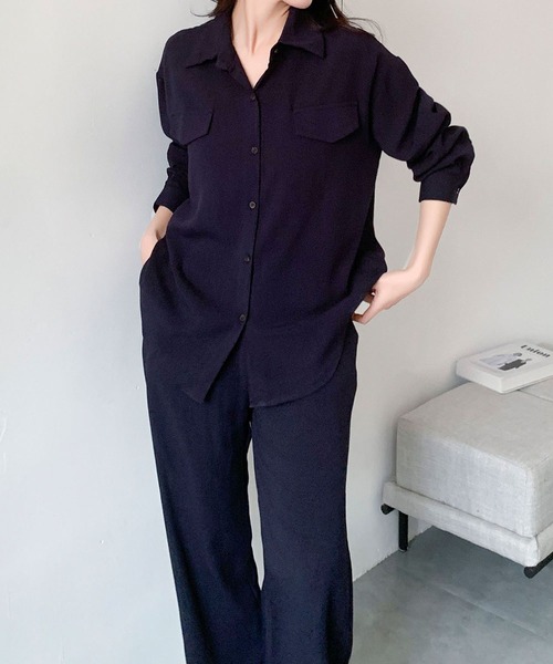 LOWO(ロワ)の「なめらかオーバーシャツ セミワイドパンツ セットアップ(セットアップ・レディース・ネイビー/ブルーグレー/アイボリー/ブラウン・FREE)」の14枚目の写真