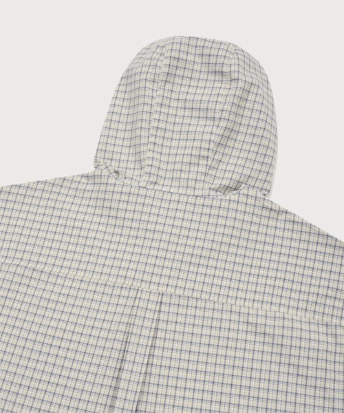 COVERNAT（カバーナット）の「ARCH LOGO HOODED CHECK SHIRT（シャツ/ブラウス・メンズ・ブルー/ベージュ・X-LARGE/LARGE/MEDIUM/SMALL）」の14枚目の写真