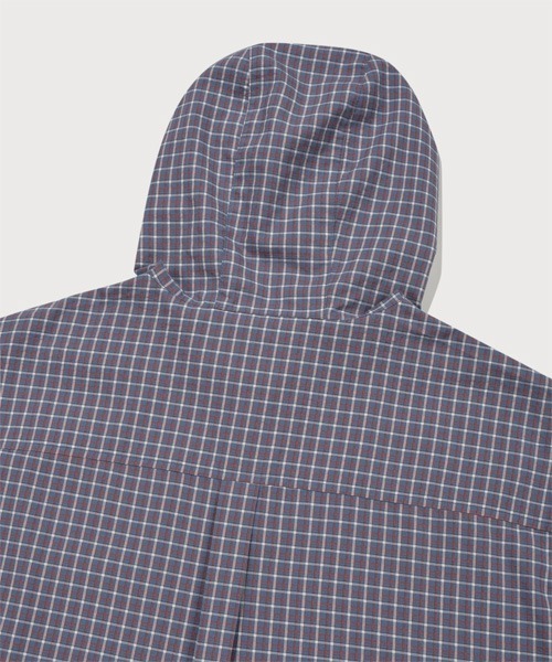 COVERNAT（カバーナット）の「ARCH LOGO HOODED CHECK SHIRT（シャツ/ブラウス・メンズ・ブルー/ベージュ・X-LARGE/LARGE/MEDIUM/SMALL）」の22枚目の写真