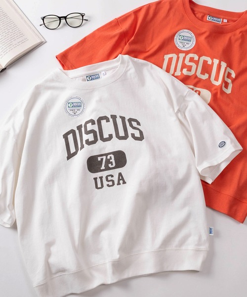 DISCUS(ディスカス)の「【71】【DISCUS/ディスカス】カレッジロゴ ワイドショート スウェットTシャツ/レディース(Tシャツ/カットソー・レディース・ホワイト/レッド/グレー/ブルー/ブラック/ライトブルー・M/L)」の3枚目の写真