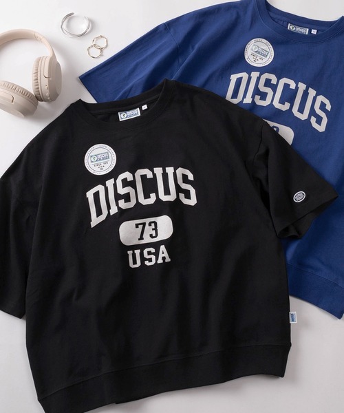 DISCUS(ディスカス)の「【71】【DISCUS/ディスカス】カレッジロゴ ワイドショート スウェットTシャツ/レディース(Tシャツ/カットソー・レディース・ホワイト/レッド/グレー/ブルー/ブラック/ライトブルー・M/L)」の1枚目の写真