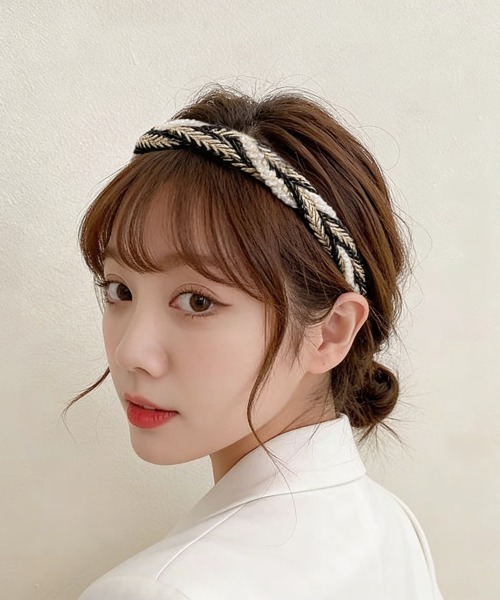 Miniministore（ミニミニストア）の「パールカチューシャ 三つ編み ヘアバンド（カチューシャ・レディース・ホワイト×ゴールド/ホワイト×ブラック・FREE）」の13枚目の写真