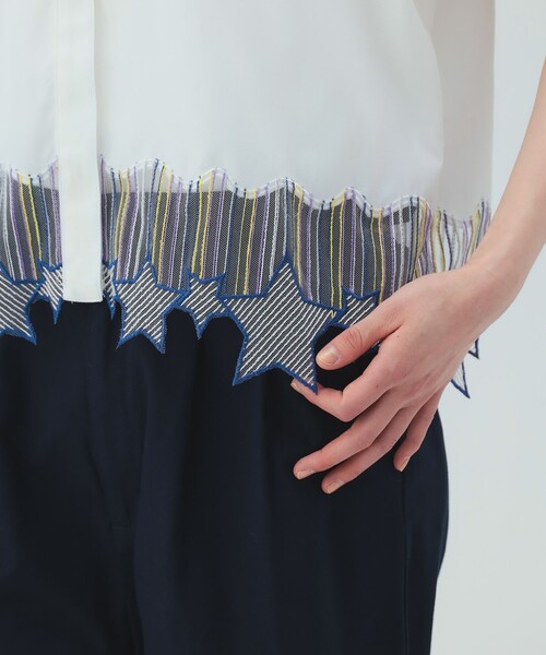BEAMS HEART(ビームスハート)の「カラフル☆刺繍シャツ(シャツ/ブラウス・レディース・ブラック/オフホワイト・FREE)」の8枚目の写真