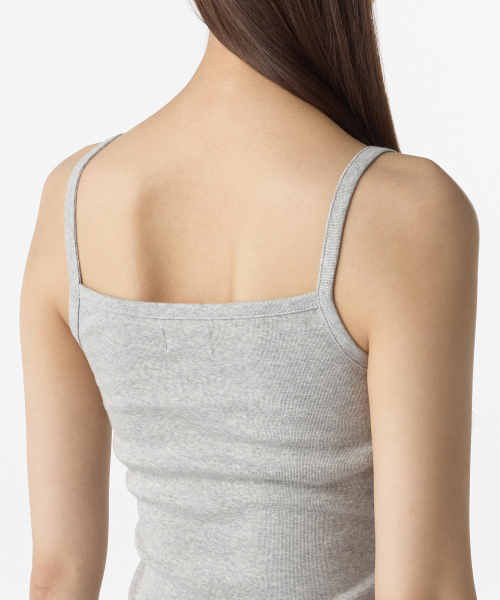 MUSINSA STANDARD WOMAN（ムシンサスタンダードウーマン）の「ウィメンズVネックスリーブレストップ [ミディアムグレー]（Tシャツ/カットソー・レディース・その他・SMALL/MEDIUM/LARGE/X-SMALL）」の4枚目の写真