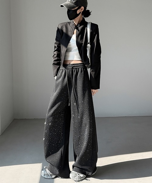 LAFFMO（ラフモ）の「スパンコール付きスウェットカーブパンツ（その他パンツ・レディース・ベージュ/グレー・F）」の17枚目の写真