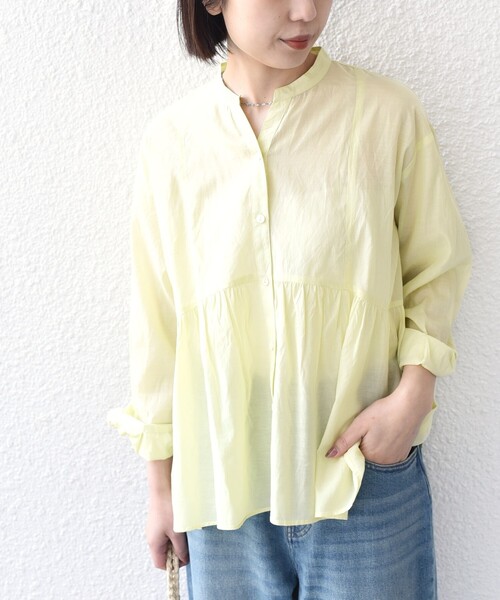 SHIPS Colors(シップス カラーズ)の「SHIPS Colors:〈手洗い可能〉コットン キュプラ ペプラム シャツ(シャツ/ブラウス・レディース・ベージュ/ネイビー/ライトブルー/クリーム・ONE SIZE)」の2枚目の写真