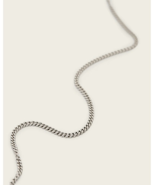 ALLSAINTS（オールセインツ）の「AXL CURB STERLING SILVER CHAIN NECKLACE | AXL カーブ スターリング シルバー チェーン ネックレス（ネックレス・メンズ・シルバー・ONE SIZE）」の3枚目の写真