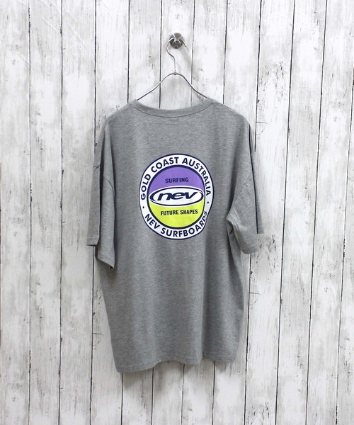 NEV（ネブ）の「【NEV】オーバーサイズ グラフィックプリント Tシャツ（N26-100)（Tシャツ/カットソー・メンズ・ホワイト系その他/ブルー系その他/チャコール/ネイビー/杢グレー/ダークグリーン/オフホワイト/グレー系その他・L/M/XL）」の19枚目の写真