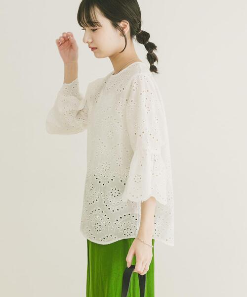 ITEMS URBANRESEARCH(アイテムズ アーバンリサーチ)の「スカラップスリーブレースブラウス(シャツ/ブラウス・レディース・ホワイト/ブルー/ブラック・FREE)」の7枚目の写真