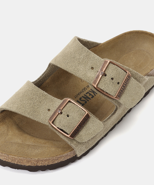 BIRKENSTOCK(ビルケンシュトック)の「BIRKENSTOCK Arizona 0051463(サンダル・メンズ・ベージュ・44/43/42/41/40/39/38/37/36)」の6枚目の写真