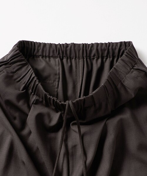 LOEFF(ロエフ)の「<LOEFF>トロピカルウール ガウチョ パンツ MENS(その他パンツ・メンズ・ブラック/ブラウン系/ワイン・2/1)」の22枚目の写真