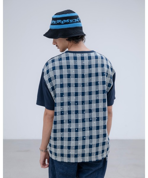 uniform experiment（ユニフォームエクスペリメント）の「STAR PRINT CHECK PANELED WIDE TEE（Tシャツ/カットソー・メンズ・インディゴブルー・1/5/4/3/2）」の2枚目の写真