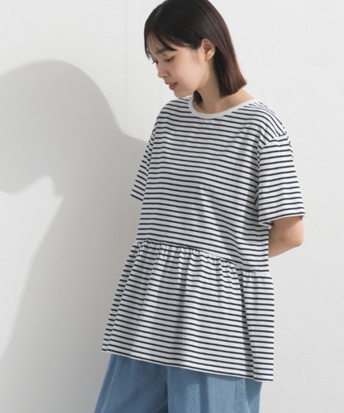 OMNES(オムネス)の「プレーティング天竺 切替ギャザーペプラム 半袖Tシャツ UVカット付(Tシャツ/カットソー・レディース・ネイビー/チャコールグレー/ライトグレー/ホワイト×ネイビー・FREE)」の2枚目の写真