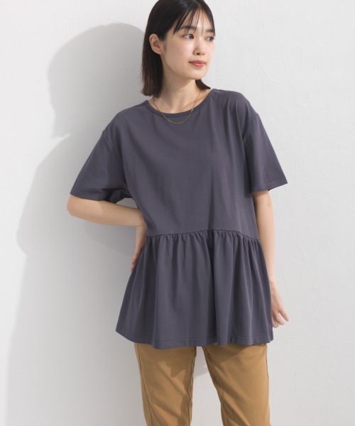 OMNES(オムネス)の「プレーティング天竺 切替ギャザーペプラム 半袖Tシャツ UVカット付(Tシャツ/カットソー・レディース・ネイビー/チャコールグレー/ライトグレー/ホワイト×ネイビー・FREE)」の11枚目の写真