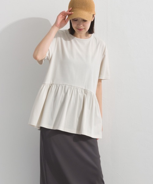 OMNES(オムネス)の「プレーティング天竺 切替ギャザーペプラム 半袖Tシャツ UVカット付(Tシャツ/カットソー・レディース・ネイビー/チャコールグレー/ライトグレー/ホワイト×ネイビー・FREE)」の12枚目の写真