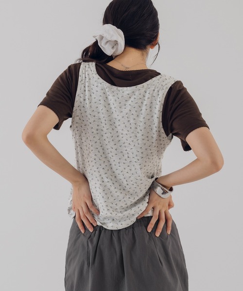 MUHET(ミュエータ)の「【set item】assorted flower tank top & t-shirt set / アソート花柄タンクトップ&Tシャツセット(Tシャツ/カットソー・レディース・ネイビー/ブラウン・FREE)」の9枚目の写真