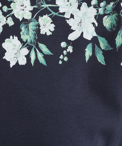LAURA ASHLEY(ローラアシュレイ)の「【接触冷感/洗える/コットン100%】ロミリー柄 デコルテプリントTシャツ(Tシャツ/カットソー・レディース・ネイビー系/ホワイト系3/ライトグレー系・40/38)」の15枚目の写真