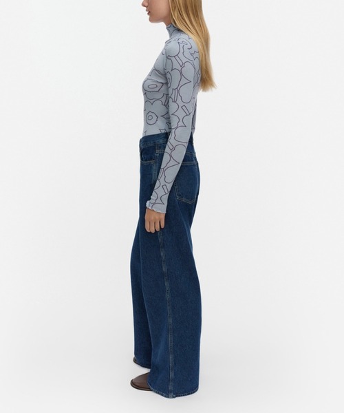 marimekko(マリメッコ)の「Hailyva Piirto Unikko / shirt(Tシャツ/カットソー・レディース・ライトブルー・LARGE/SMALL/MEDIUM)」の5枚目の写真