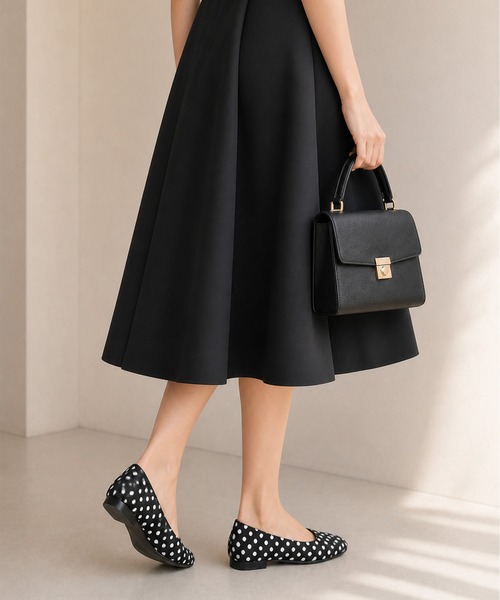 shoes365(シューズスリーシックスファイヴ)の「SHOES 365 ドット柄スクエアトゥインヒールパンプス(パンプス・レディース・ブラウン/ブラック・24.0cm/23.5cm/24.5cm/23.0cm)」の4枚目の写真