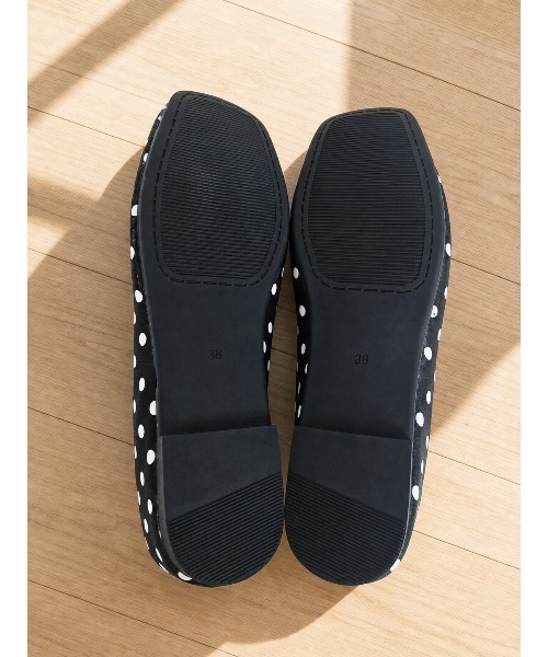 shoes365(シューズスリーシックスファイヴ)の「SHOES 365 ドット柄スクエアトゥインヒールパンプス(パンプス・レディース・ブラウン/ブラック・24.0cm/23.5cm/24.5cm/23.0cm)」の19枚目の写真