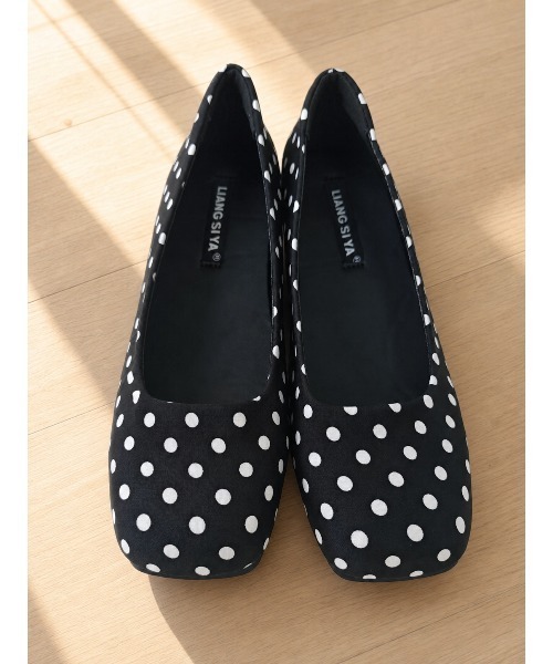 shoes365(シューズスリーシックスファイヴ)の「SHOES 365 ドット柄スクエアトゥインヒールパンプス(パンプス・レディース・ブラウン/ブラック・24.0cm/23.5cm/24.5cm/23.0cm)」の17枚目の写真