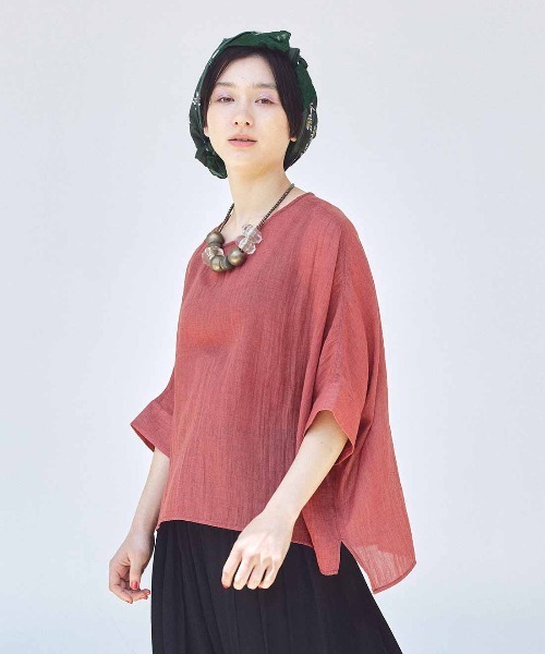 MEDE19F(メデジュウキュウ)の「MEDE19F シングルガーゼドルマントップス(その他トップス・レディース・レッド/ブルー/ブラック・M/L/LL)」の3枚目の写真