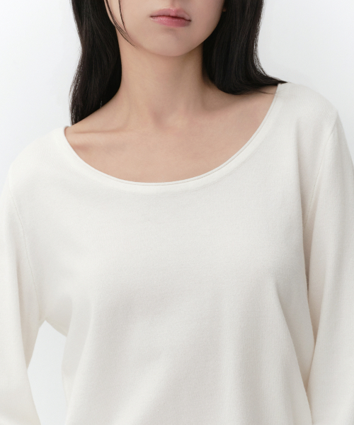 MUSINSA STANDARD WOMAN（ムシンサスタンダードウーマン）の「ウィメンズエッセンシャルスcoopネックニット[アイボリー]（ニット/セーター・レディース・その他・X-SMALL/SMALL/MEDIUM/LARGE）」の4枚目の写真