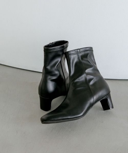 Andemiu（アンデミュウ）の「ストレッチショートブーツ/1063783（ブーツ・レディース・ブラック/ブラウン・MEDIUM/LARGE）」の2枚目の写真