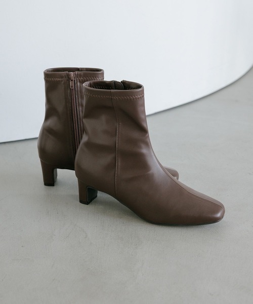 Andemiu（アンデミュウ）の「ストレッチショートブーツ/1063783（ブーツ・レディース・ブラック/ブラウン・MEDIUM/LARGE）」の4枚目の写真
