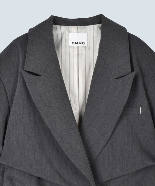 OMMO(オーエムエムオー)の「【OMMO(オーエムエムオー)】TUCK DETAIL JACKET/タックディティールジャケット(テーラードジャケット・レディース・ブラック/グレー・36/38)」の14枚目の写真