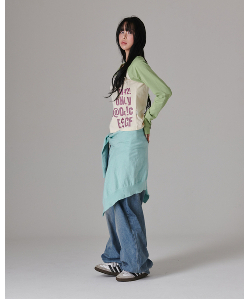 ESCAPEFROM(エスケープフロム)の「ESCF ピクセルタイポプリントサイドスナップロングスリーブライトグリーン(Tシャツ/カットソー・レディース・その他・MEDIUM)」の2枚目の写真