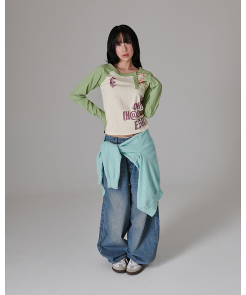 ESCAPEFROM(エスケープフロム)の「ESCF ピクセルタイポプリントサイドスナップロングスリーブライトグリーン(Tシャツ/カットソー・レディース・その他・MEDIUM)」の5枚目の写真
