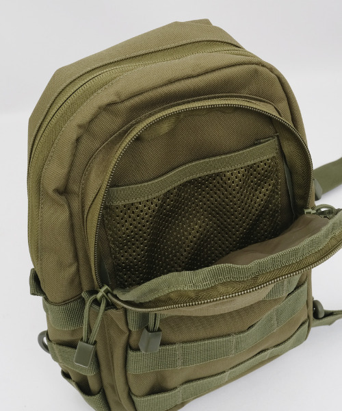 YMCLKY（ワイエムシーエルケーワイ）の「MT2005 ワンショルダーバッグ YMCLKY. #BS200YN（ショルダーバッグ・メンズ・タン/オリーブ/ブラック・FREE）」の7枚目の写真